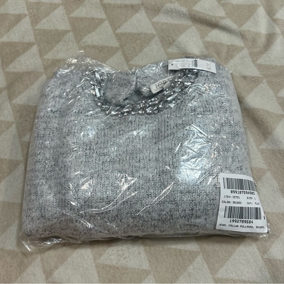 J crew Embellished pullover sweater Light Grey Silver Metal - Picture 5 of 5